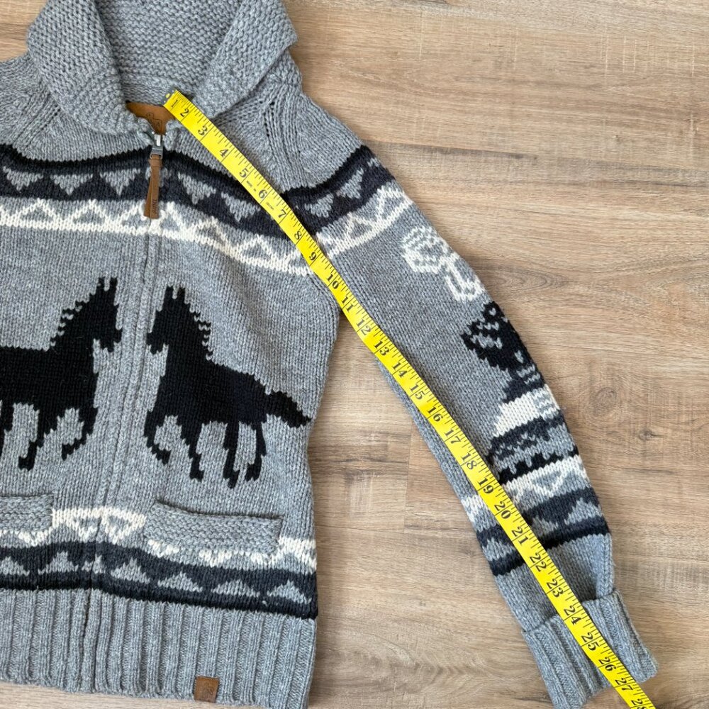 Aritzia TNA Sea to Sky Cowichan Cardigan Sweater Horse Motif Lambswool Skijor S - Picture 8 of 10